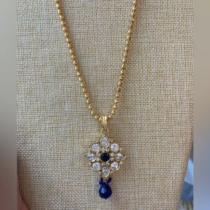Vintage Gold Tone Ball‎ Chain Necklace Flower Chandelier Pendant